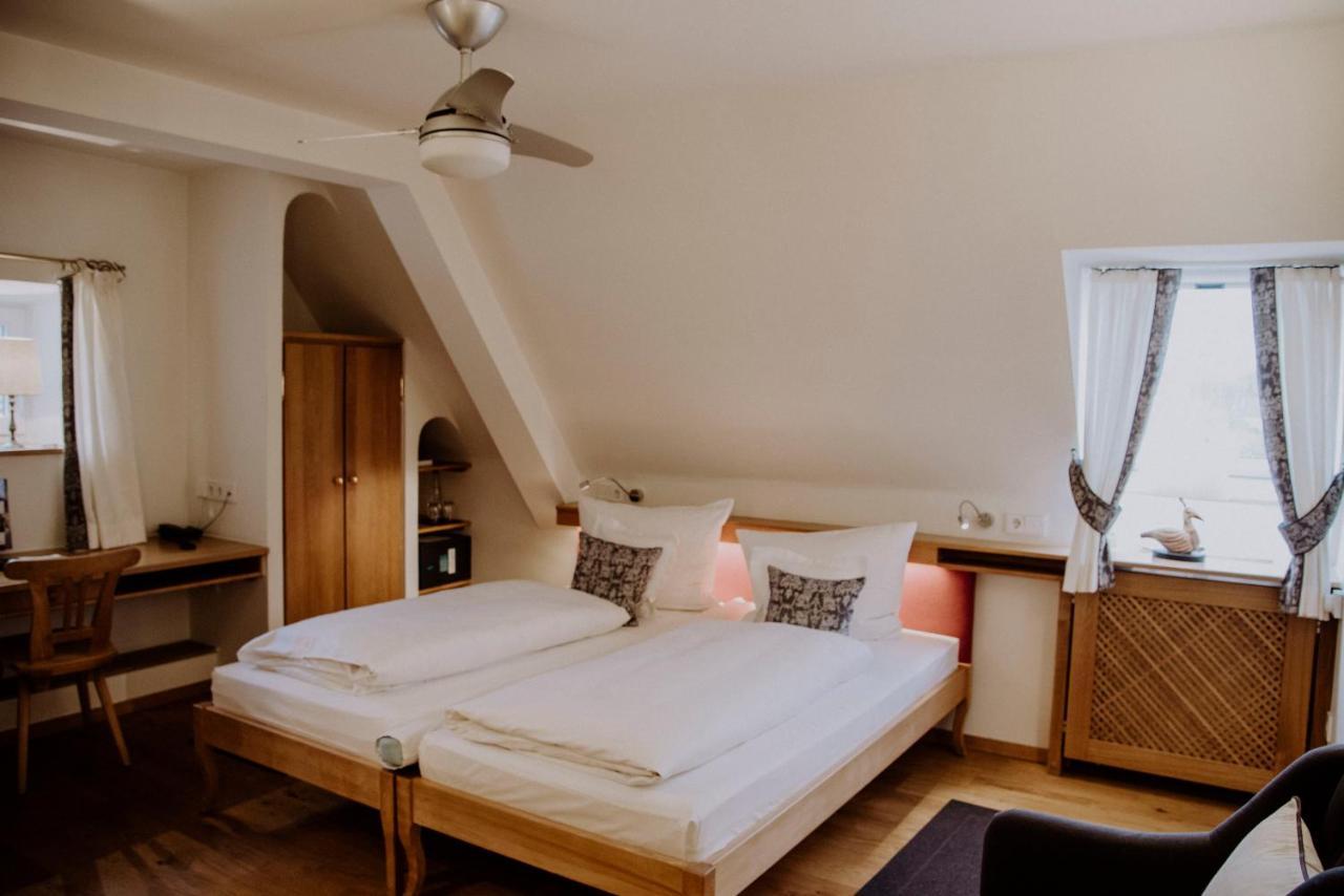 Gutshofhotel Winkler Braeu Lengenfeld  Bagian luar foto