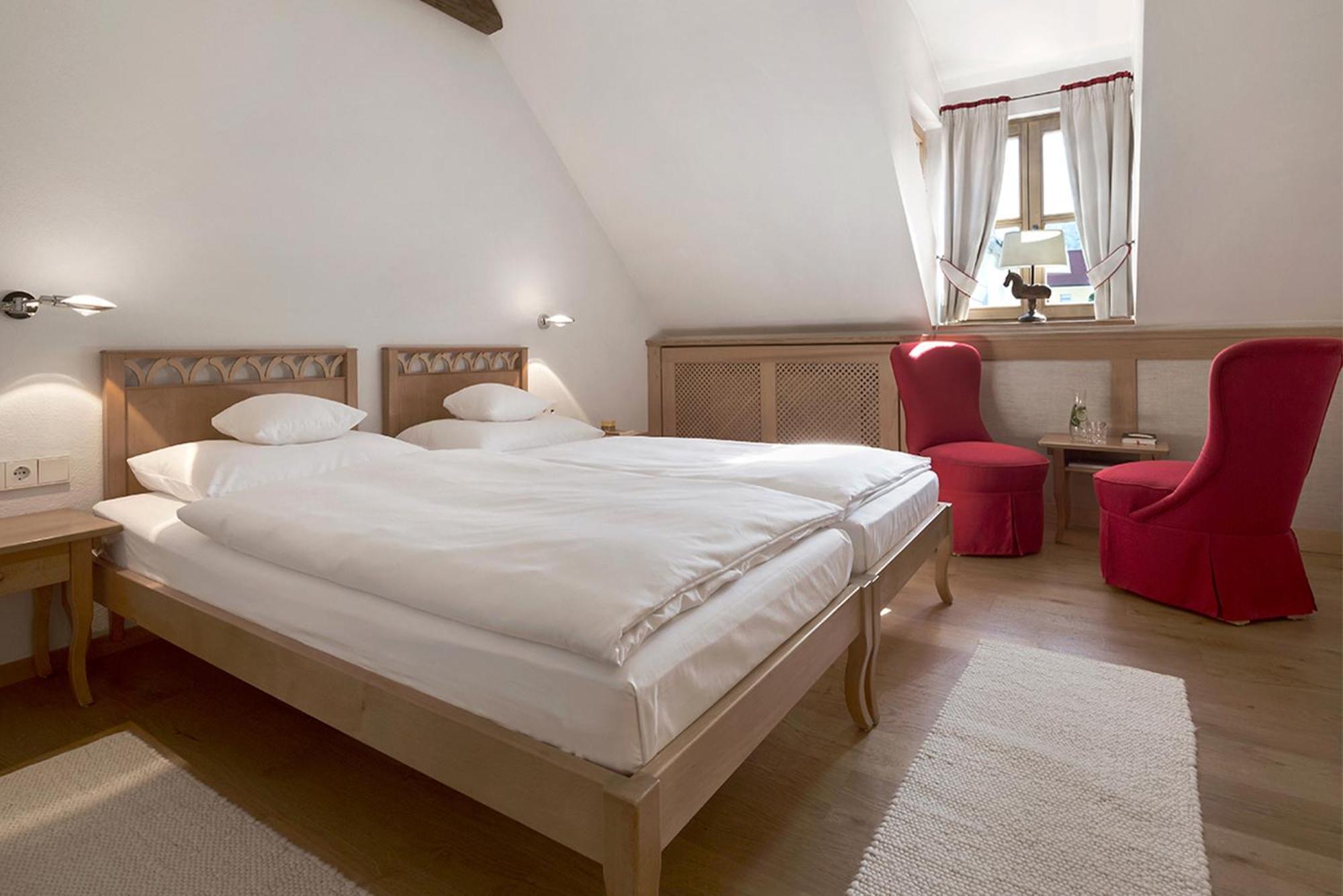 Gutshofhotel Winkler Braeu Lengenfeld  Ruang foto